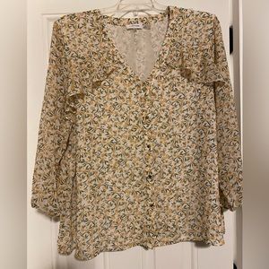 Calvin Klein 2x blouse. Fully lined. Ruffle trim. Yellow flower print.